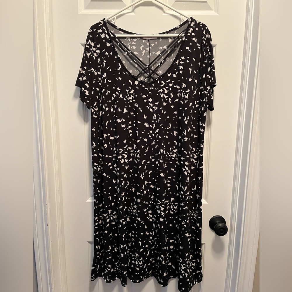 Women’s Mid-Length Dress